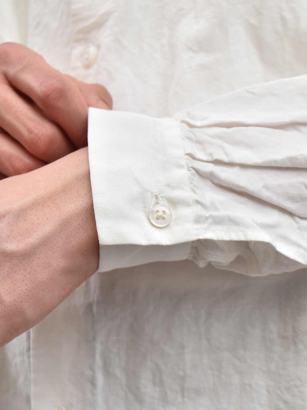 Stand collar simple shirt(cotton linen plain fine) col.off white ...