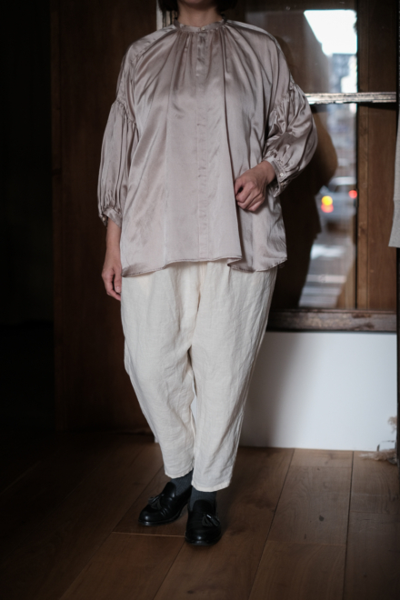 NATIVE VILLAGE のチュールスカート、スズキタカユキのブラウス