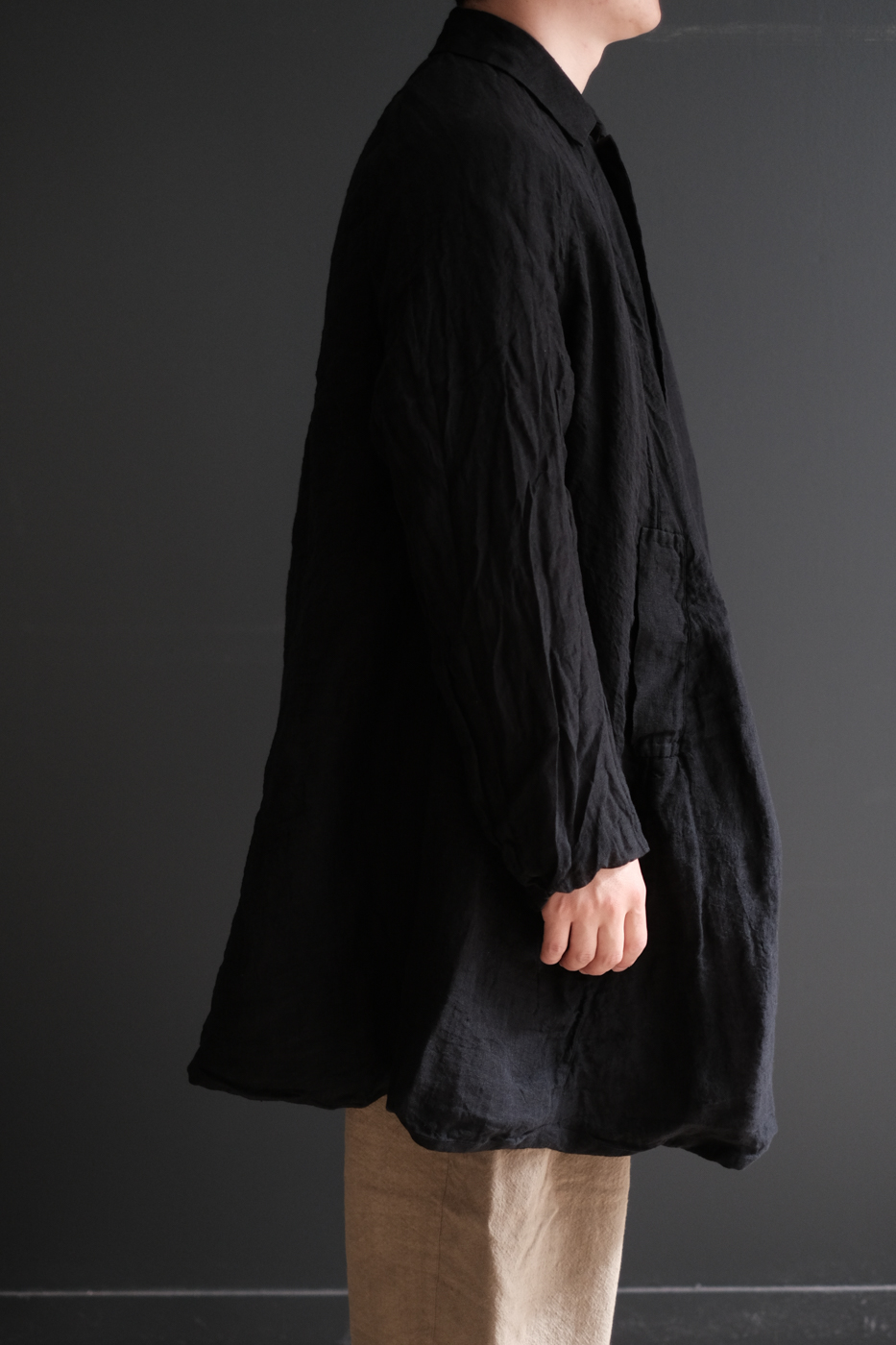 Dhochu coat (Linen gauze) col.black | Re;li